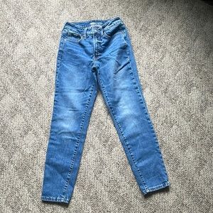 Old Navy High-Rise Straight Jeans